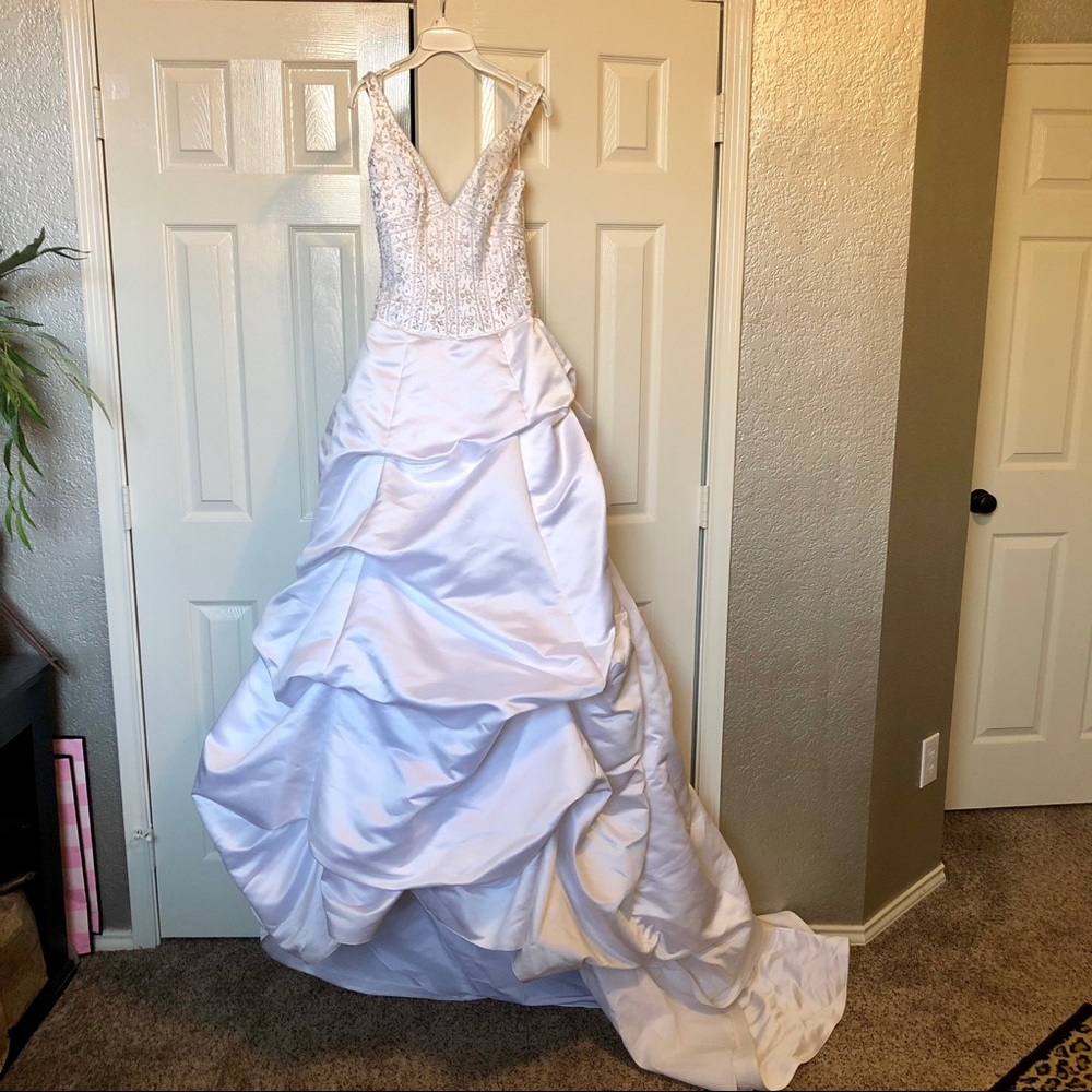 Moonlight wedding dress